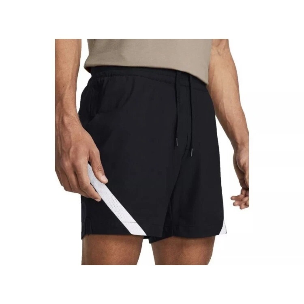 Under‎ Armour® (Men's 2XL) Curry™ 7" Shorts in Black/White - $90